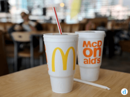 Por qué ahora en McDonald’s hay que pedir el sorbete por mostrador